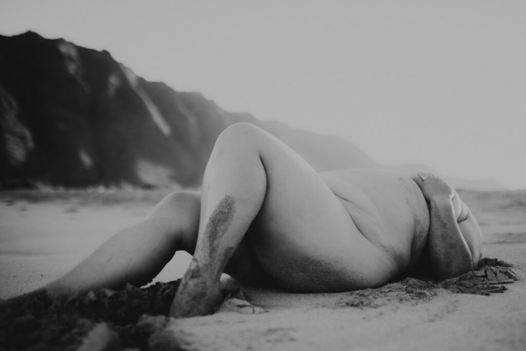 Intimate couples photography at Tunnels Beach Kauai