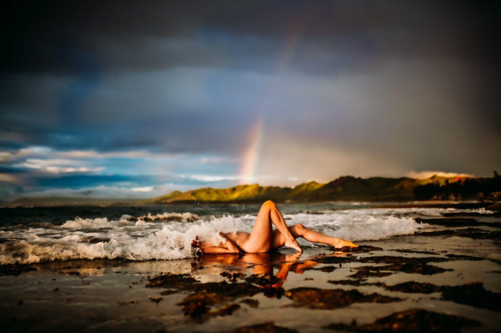 Destination boudoir experience in Hawaii